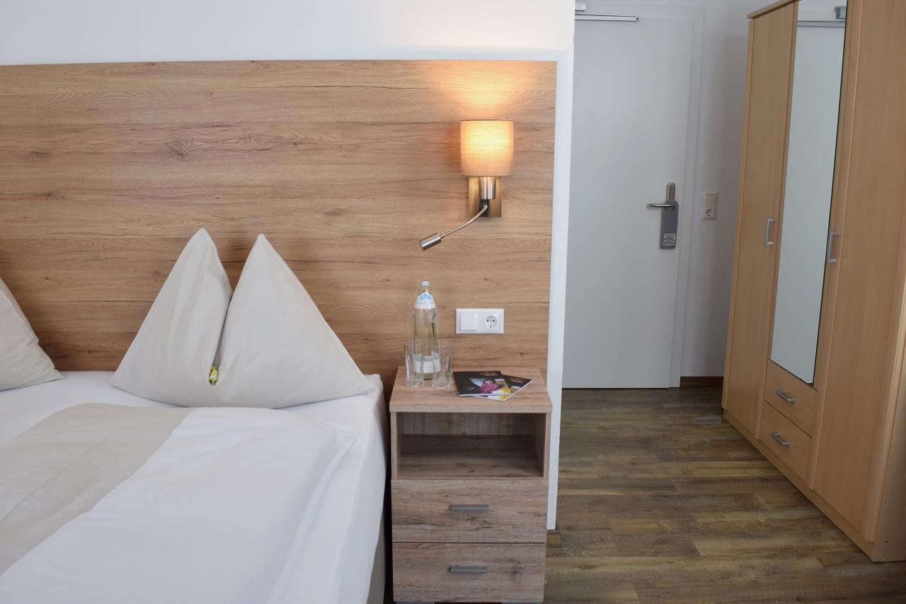 Hotel Kronenhirsch Русбах ам Пас Гшют Екстериор снимка